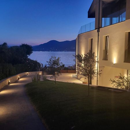 Attilio High Living Suites - Adults Only Torri Del Benaco Dış mekan fotoğraf