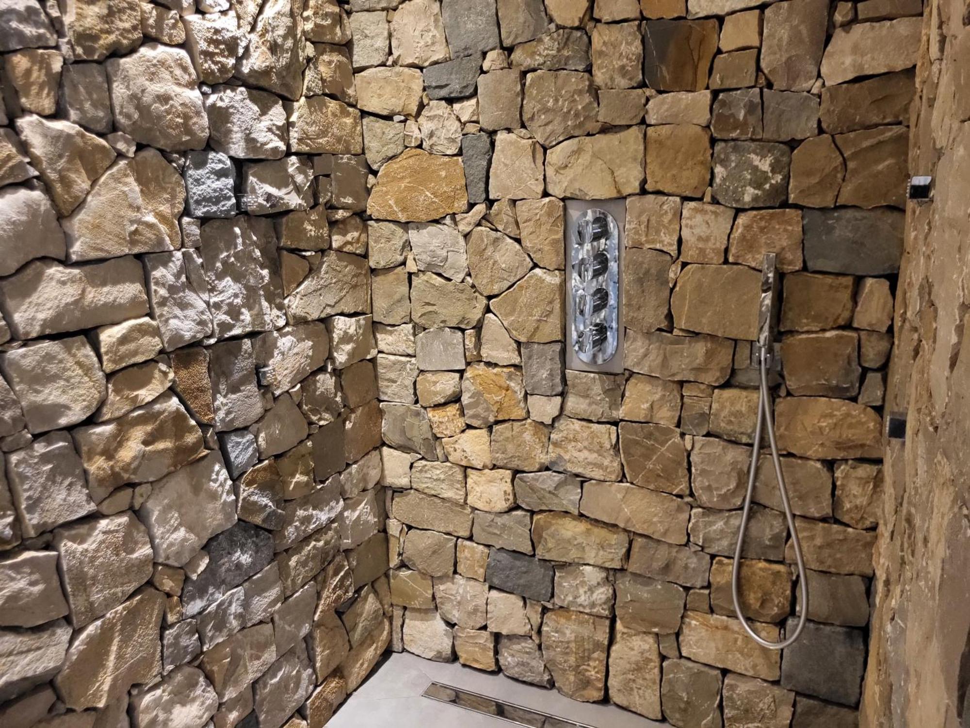 Attilio High Living Suites - Adults Only Torri Del Benaco Oda fotoğraf