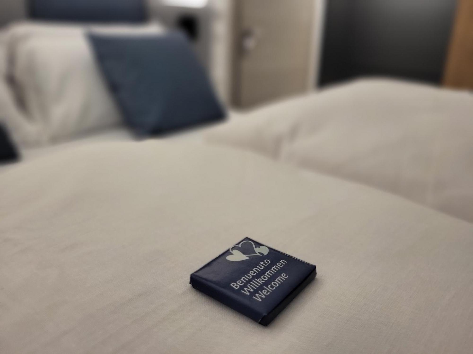 Attilio High Living Suites - Adults Only Torri Del Benaco Dış mekan fotoğraf